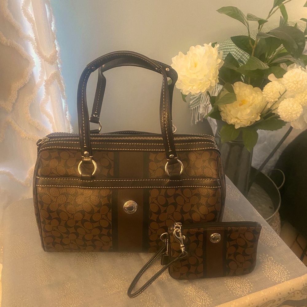 2 for 1 Coach barrel bag with matching wristlet